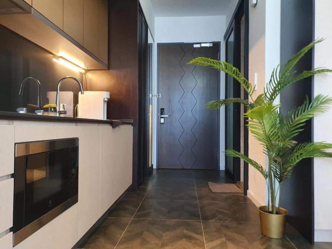 Scarletz Suites Klcc Kuala Lumpur By Okidoki Homes กัวลาลัมเปอร์ ภายนอก รูปภาพ