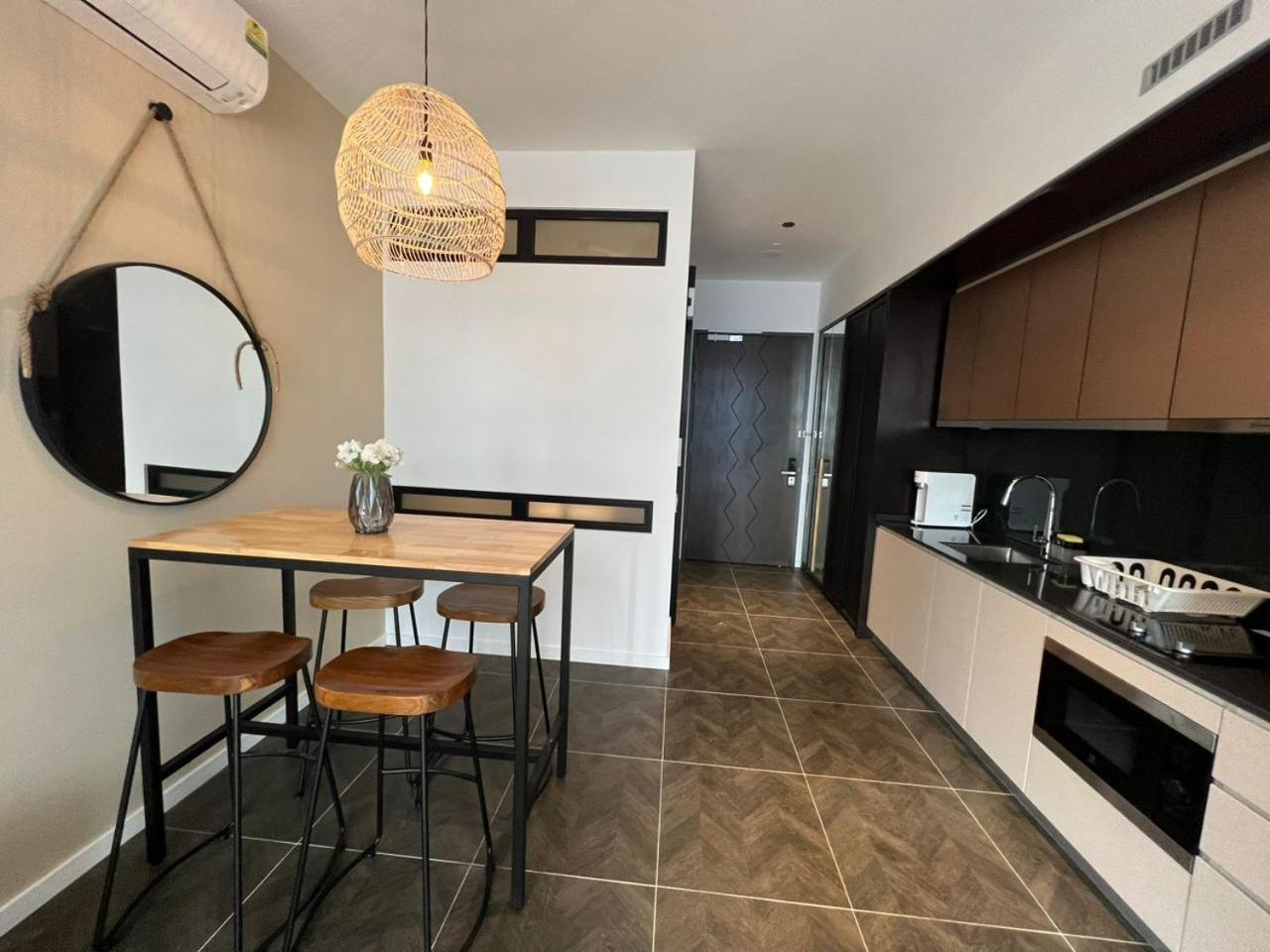Scarletz Suites Klcc Kuala Lumpur By Okidoki Homes กัวลาลัมเปอร์ ภายนอก รูปภาพ