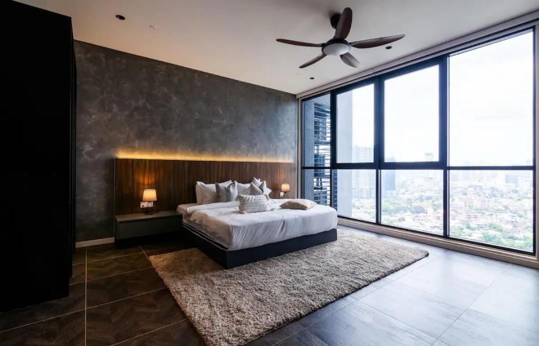 Scarletz Suites Klcc Kuala Lumpur By Okidoki Homes กัวลาลัมเปอร์ ภายนอก รูปภาพ