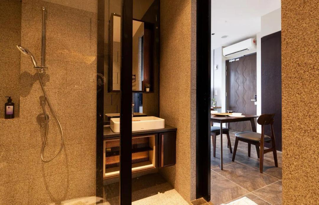 Scarletz Suites Twin Tower Klcc Kuala Lumpur By Okidoki ภายนอก รูปภาพ