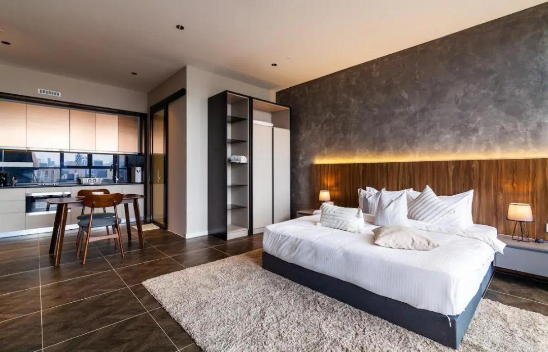 Scarletz Suites Klcc Kuala Lumpur By Okidoki Homes กัวลาลัมเปอร์ ภายนอก รูปภาพ
