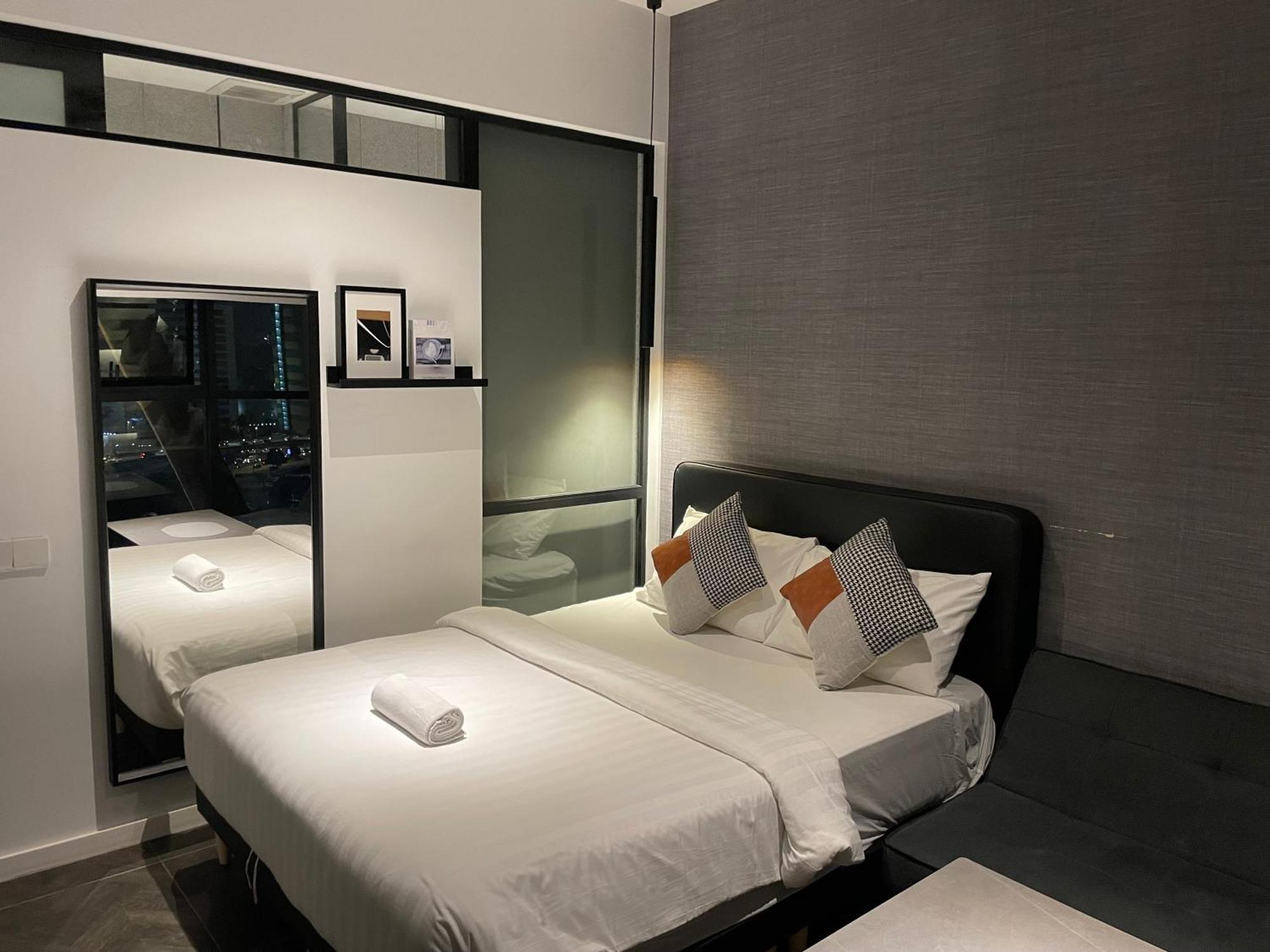 Scarletz Suites Klcc Kuala Lumpur By Okidoki Homes กัวลาลัมเปอร์ ภายนอก รูปภาพ