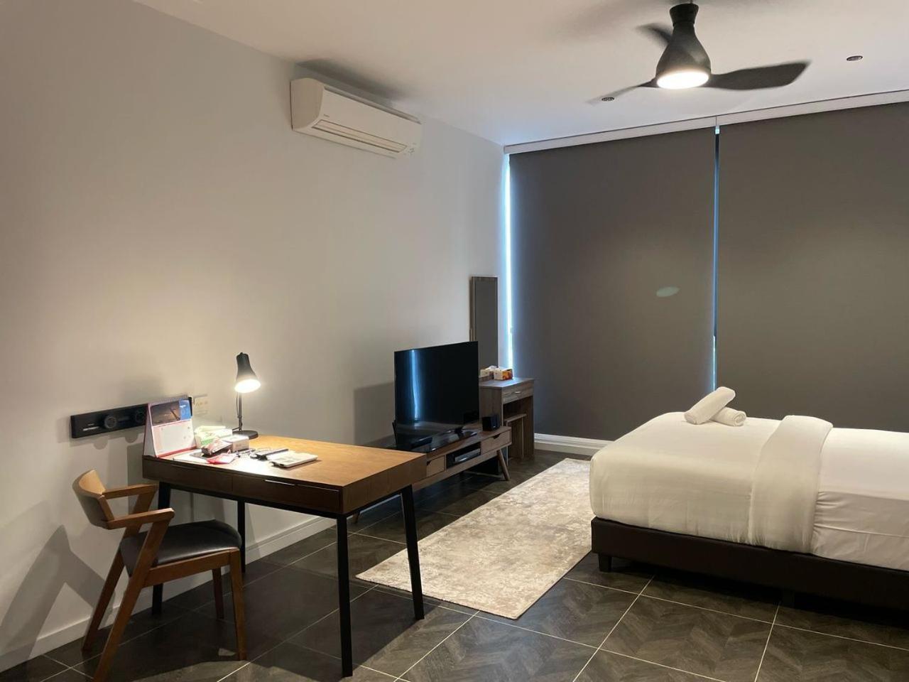 Scarletz Suites Twin Tower Klcc Kuala Lumpur By Okidoki ภายนอก รูปภาพ