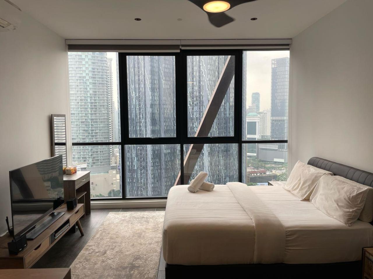 Scarletz Suites Twin Tower Klcc Kuala Lumpur By Okidoki ภายนอก รูปภาพ